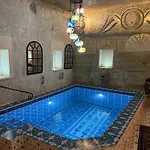 호텔 Palace Cave 2*