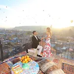 호텔 Palace Cave 2*