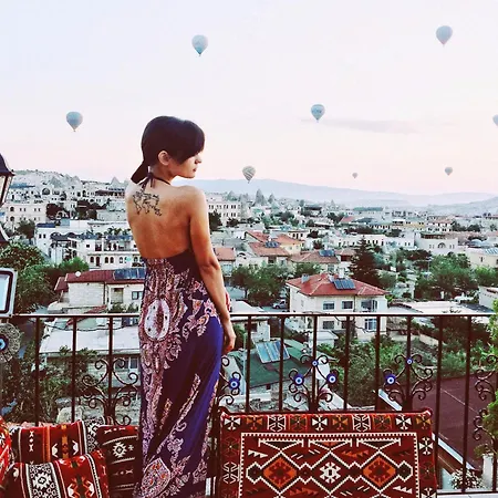 Palace Cave Отель 2*