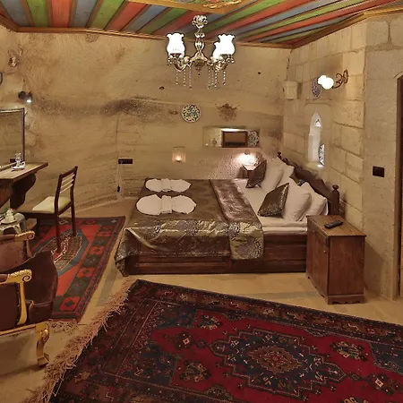 Palace Cave ホテル 2*