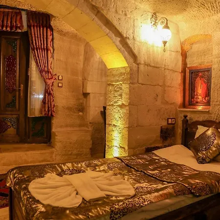 Palace Cave Hotel 2*