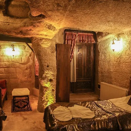 Hotel Palace Cave 2*