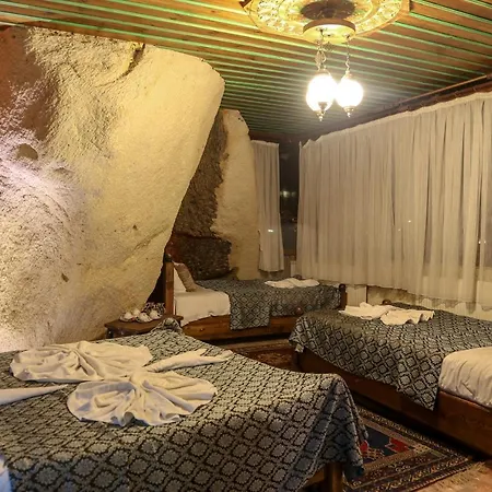 Palace Cave Hotel 2*