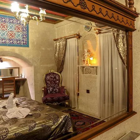 Hotel Palace Cave 2*