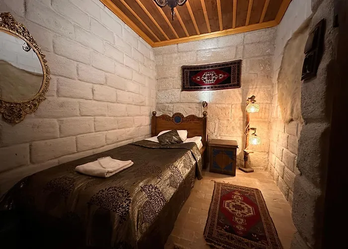 Hotel Palace Cave 2*