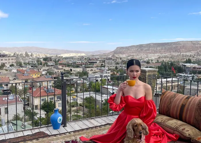 Palace Cave Szálloda