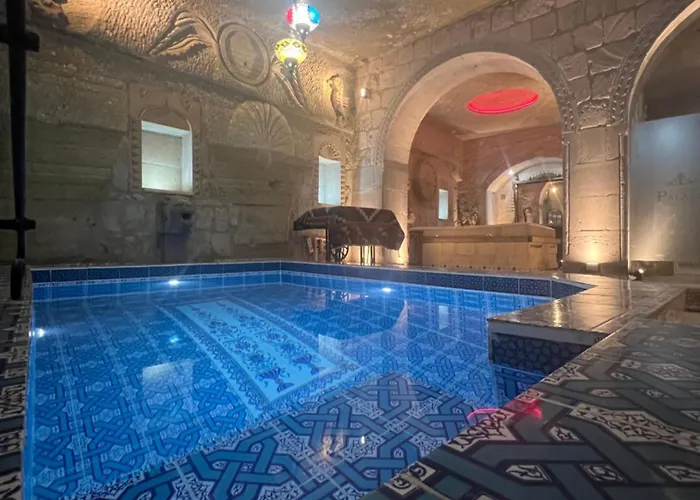 Palace Cave Szálloda 2*