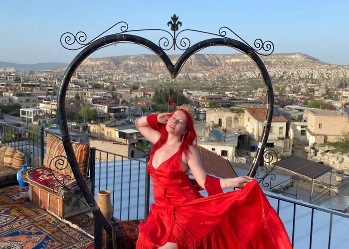 Palace Cave Szálloda