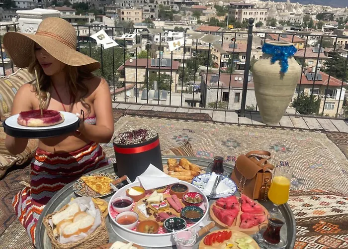 Palace Cave Szálloda 2*