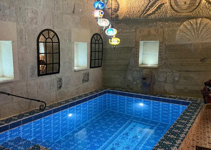 Hotel Palace Cave 2*