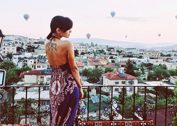 Palace Cave Hotel 2*