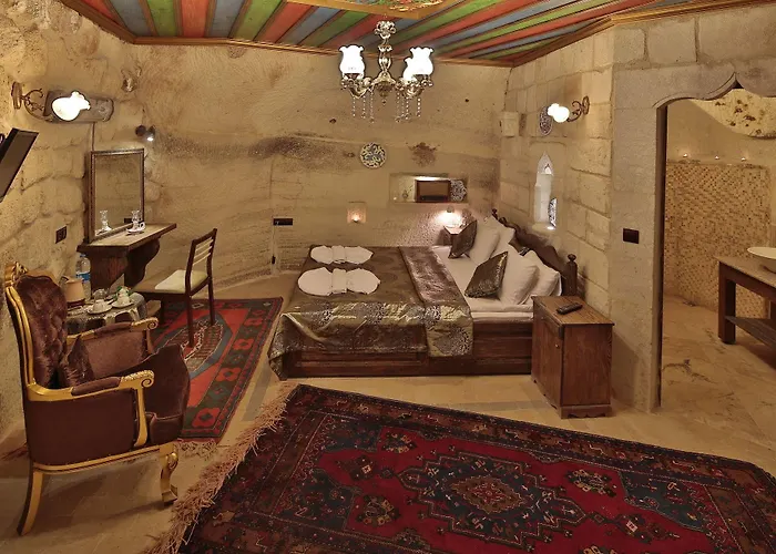 Palace Cave Hotel 2*